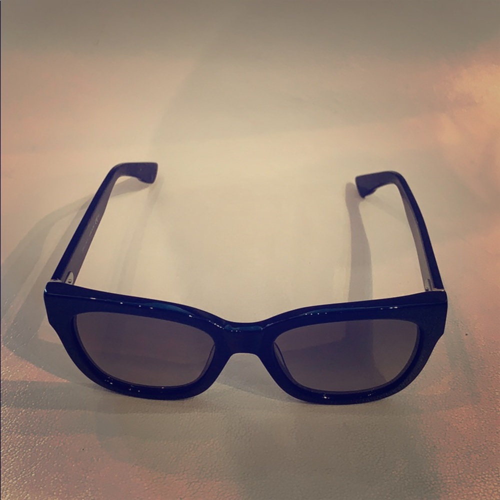 Women’s New Jimmy Choo Sunglasses - Picture 1 of 5